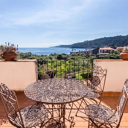 Del Leone Con Piscina By Wonderful Italy Villa